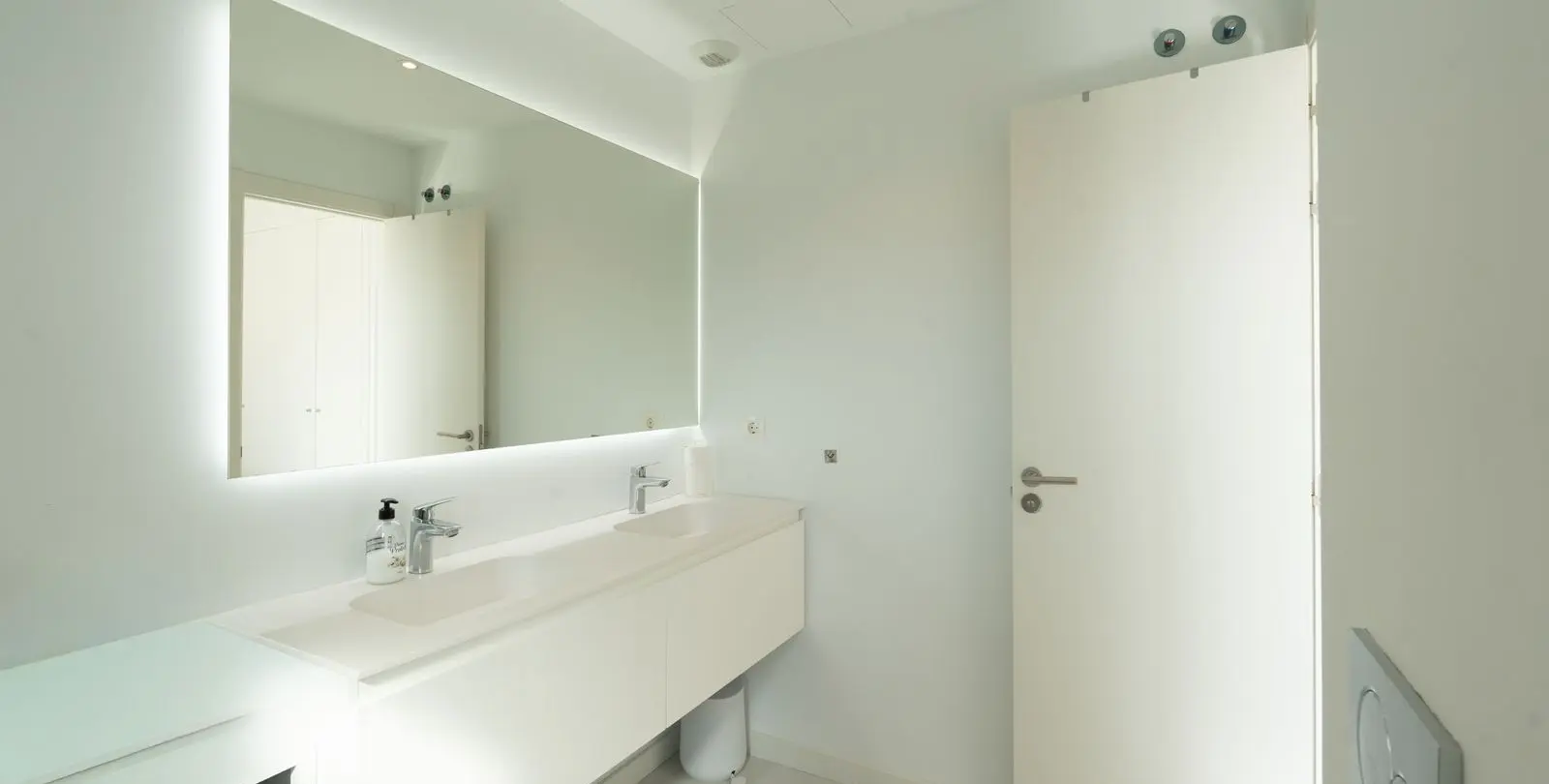 Sale of semi-detached house in Selwo 18