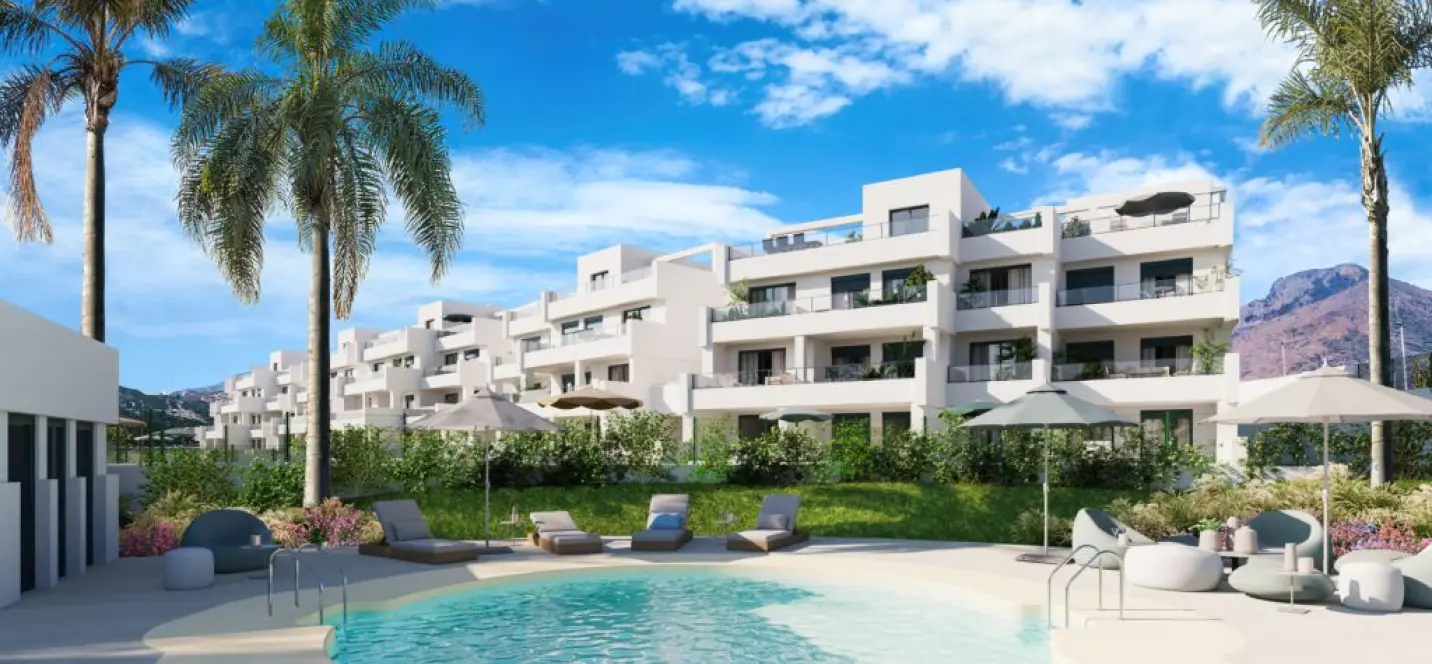 Venta de apartamento en planta baja en Estepona 1