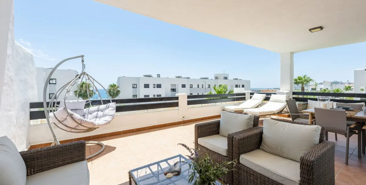 Sale of ground floor apartment in Manilva 12