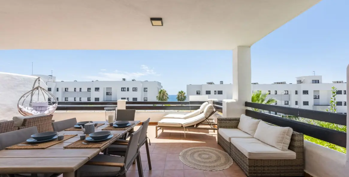 Sale of ground floor apartment in Manilva 14