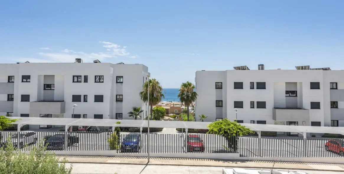 Sale of ground floor apartment in Manilva 15