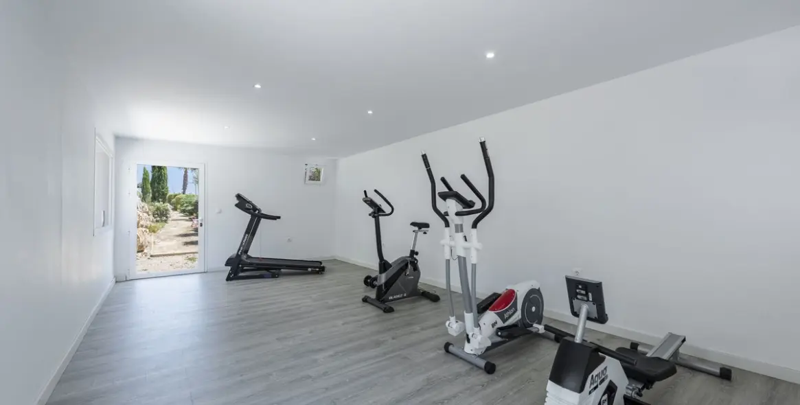 Sale of ground floor apartment in Manilva 20