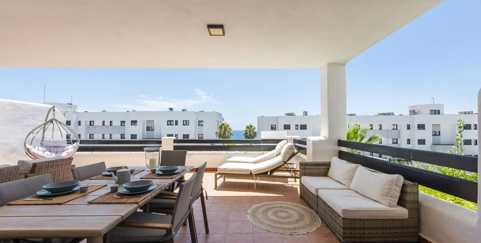 Sale of ground floor apartment in Manilva 14