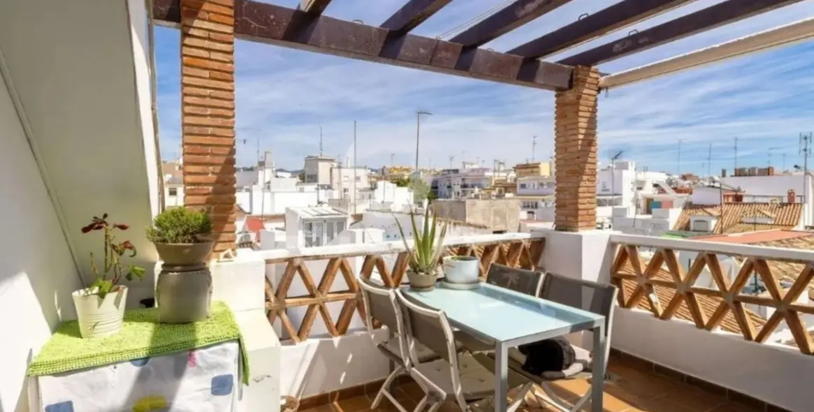 Продажа пентхауса в Estepona 1