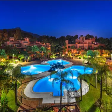 Venta de apartamento en planta baja en Nueva Andalucía