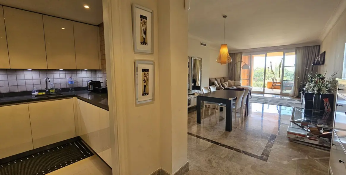 Venta de apartamento en planta baja en Nueva Andalucía 6