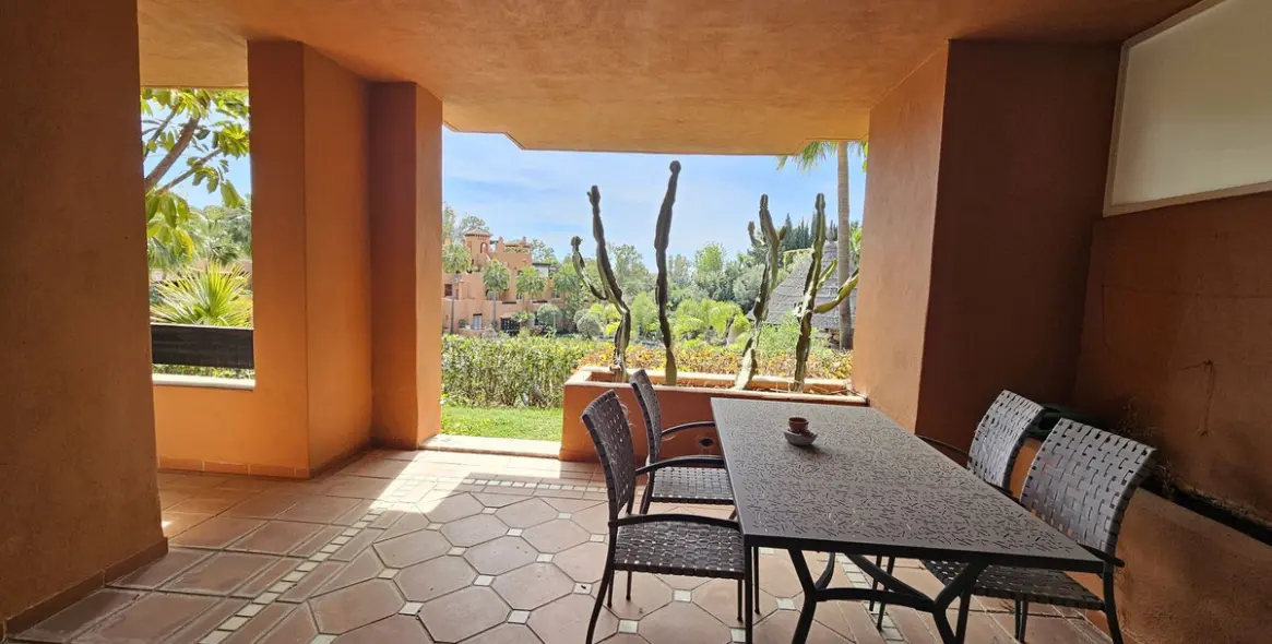 Venta de apartamento en planta baja en Nueva Andalucía 20