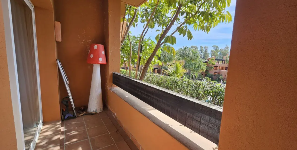 Venta de apartamento en planta baja en Nueva Andalucía 22