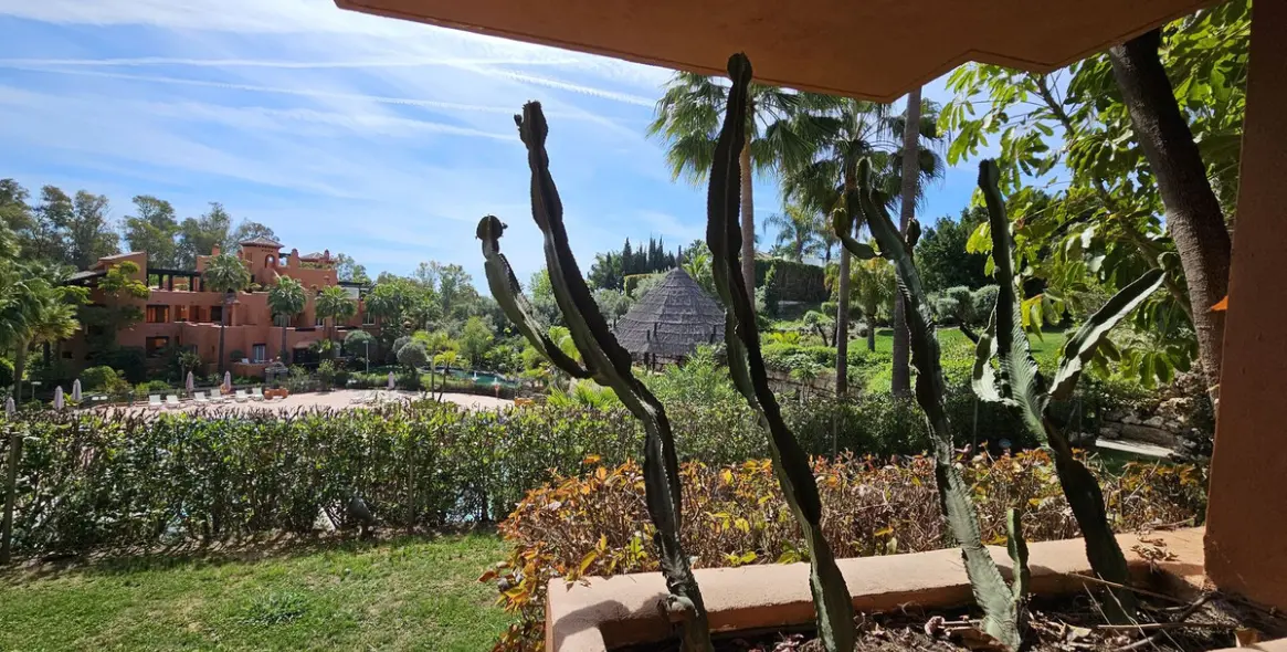 Venta de apartamento en planta baja en Nueva Andalucía 23