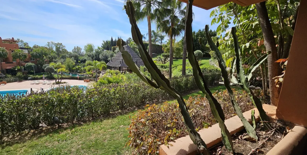 Venta de apartamento en planta baja en Nueva Andalucía 24