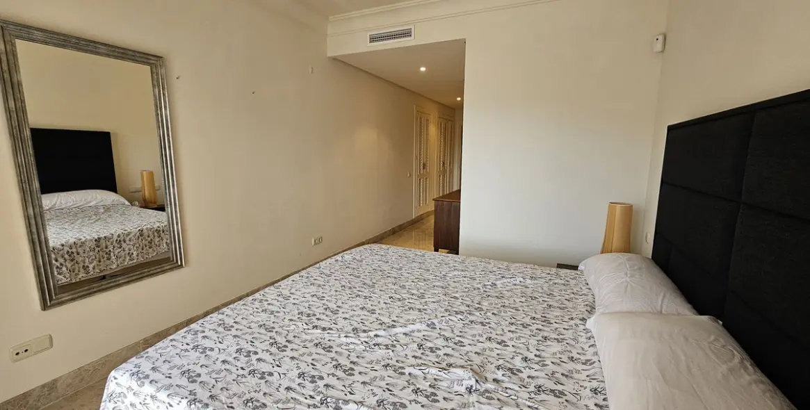 Venta de apartamento en planta baja en Nueva Andalucía 34