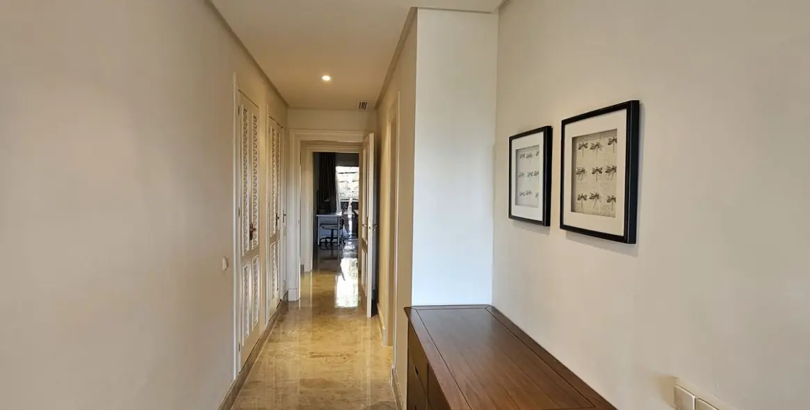 Venta de apartamento en planta baja en Nueva Andalucía 36