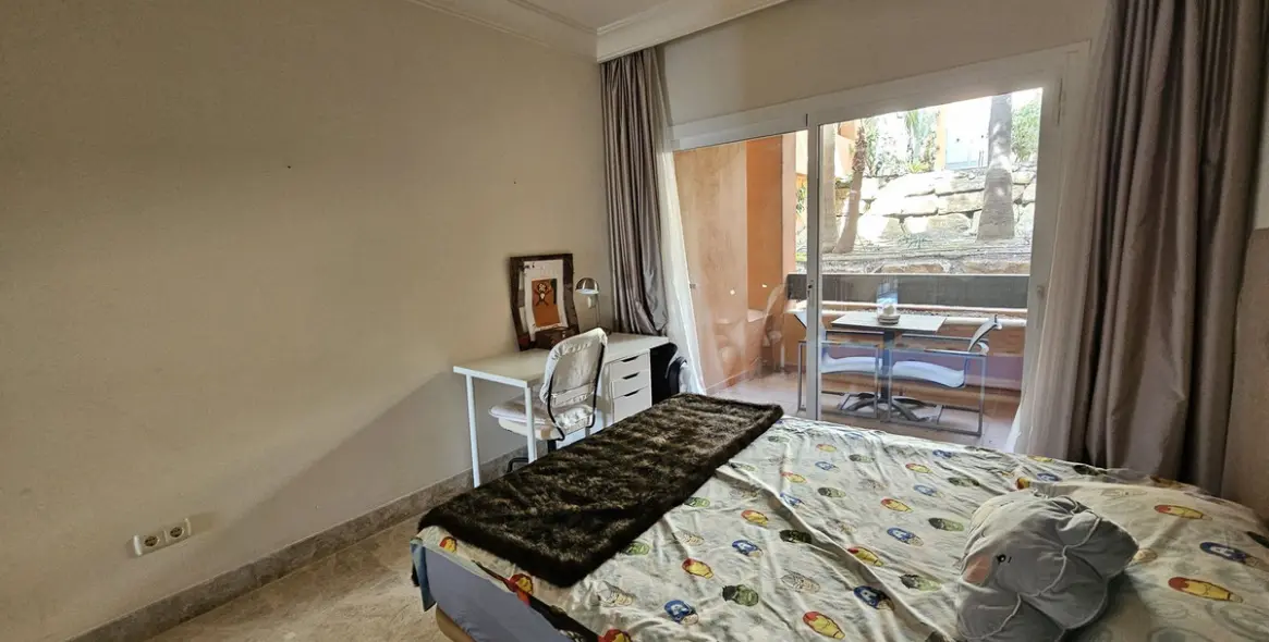 Venta de apartamento en planta baja en Nueva Andalucía 45