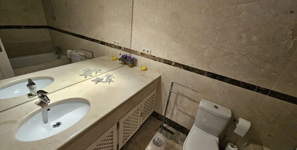 Venta de apartamento en planta baja en Nueva Andalucía 55
