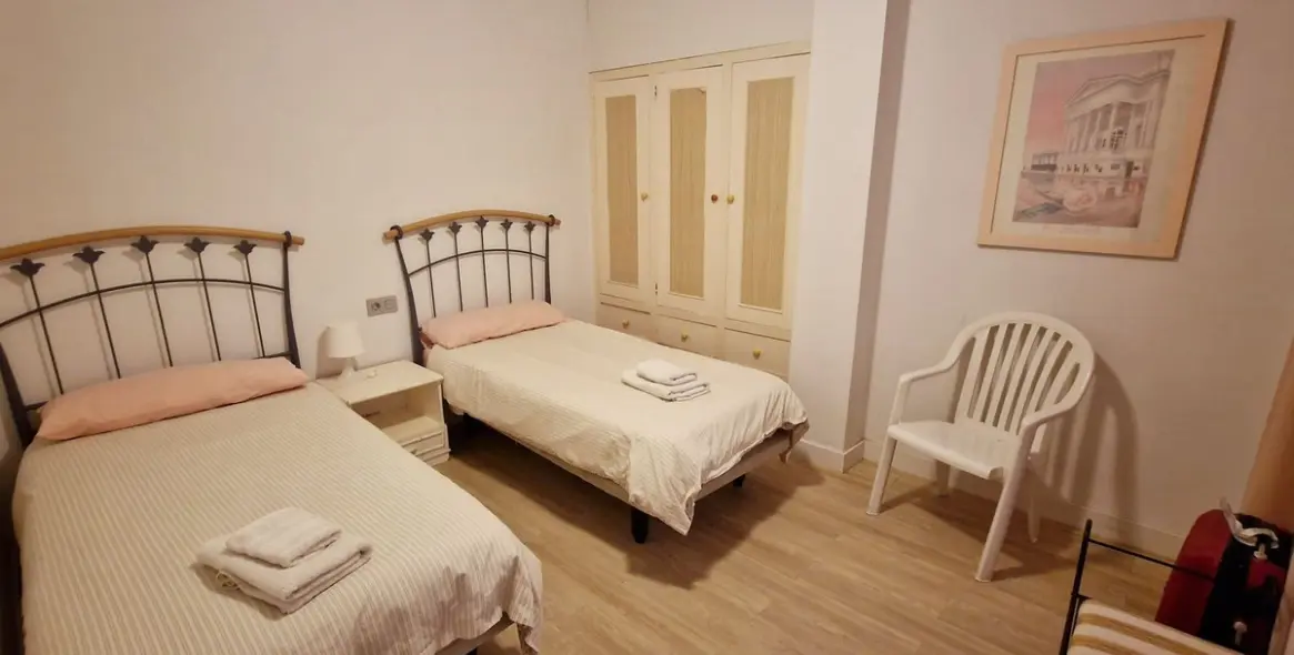 Sale of middle floor apartment in Estepona 22
