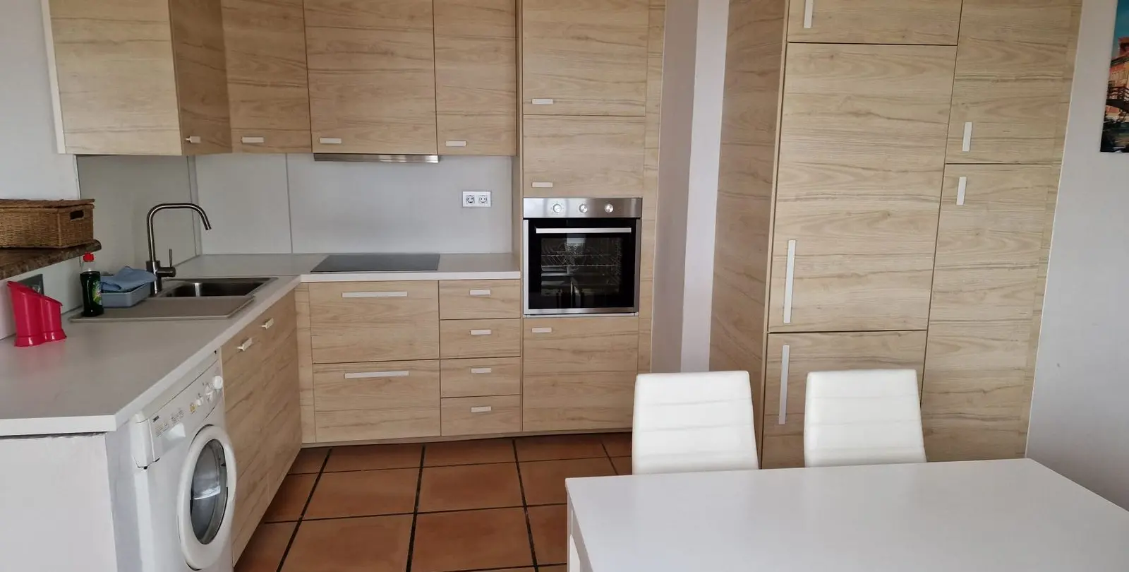 Sale of middle floor apartment in Estepona 20