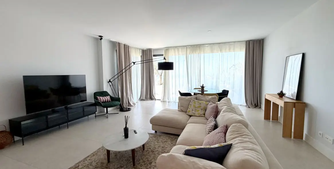 Sale of middle floor apartment in La Quinta 1