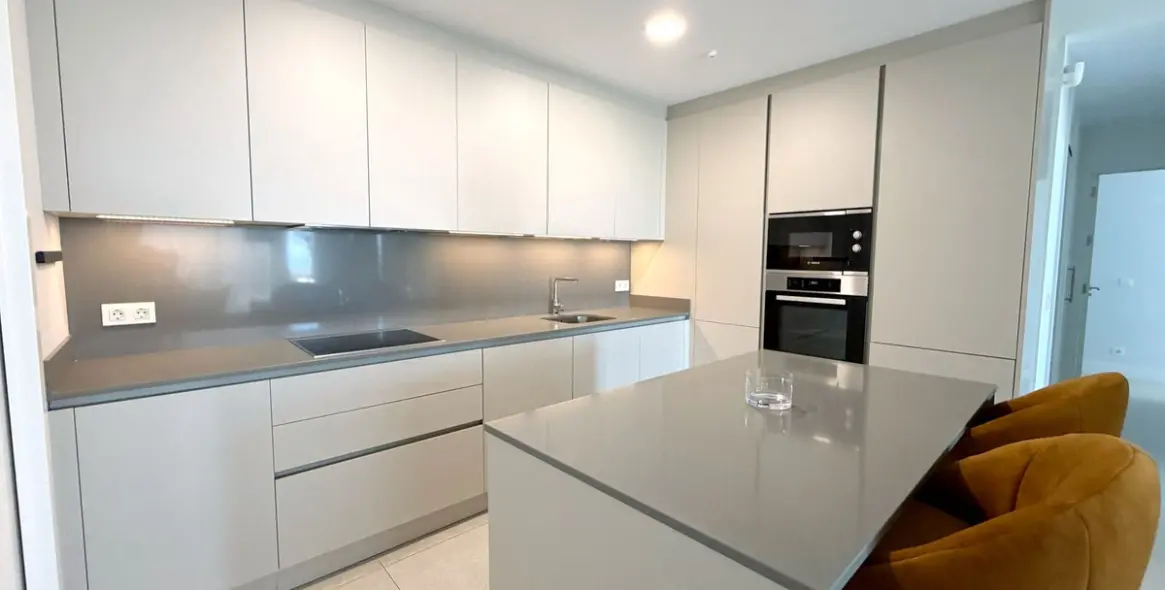 Sale of middle floor apartment in La Quinta 3