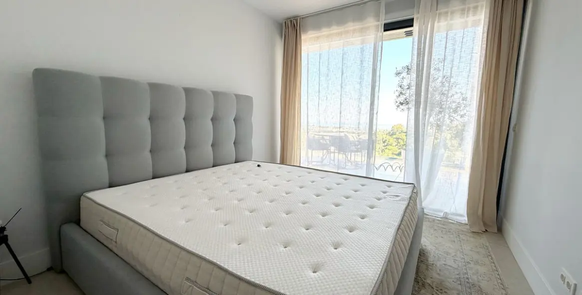 Sale of middle floor apartment in La Quinta 18