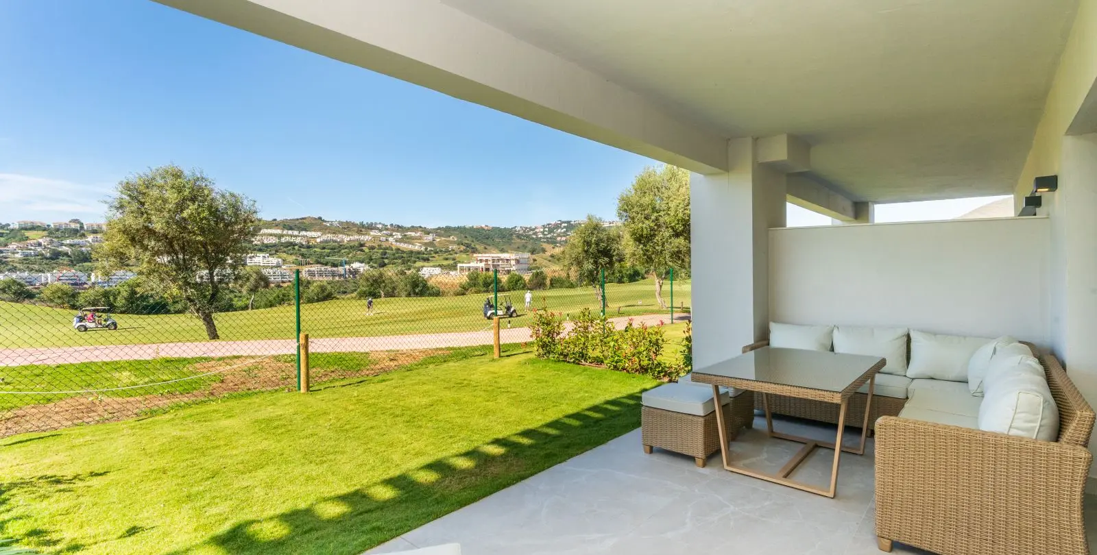 Sale of townhouse in La Cala Golf 4