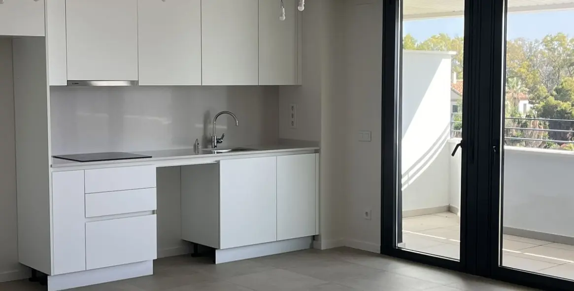 Venta de apartamento en planta media en Los Alamos 20