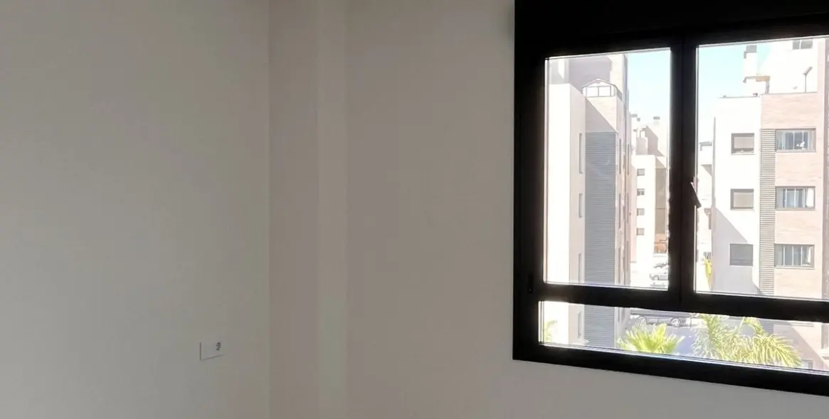 Venta de apartamento en planta media en Los Alamos 29