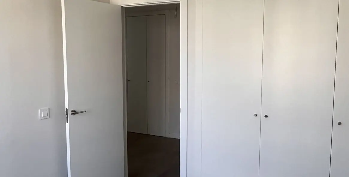 Venta de apartamento en planta media en Los Alamos 31