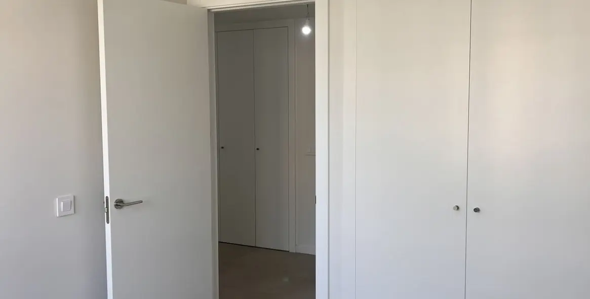 Venta de apartamento en planta media en Los Alamos 53