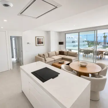 Venta de apartamento en planta media en La Cala de Mijas