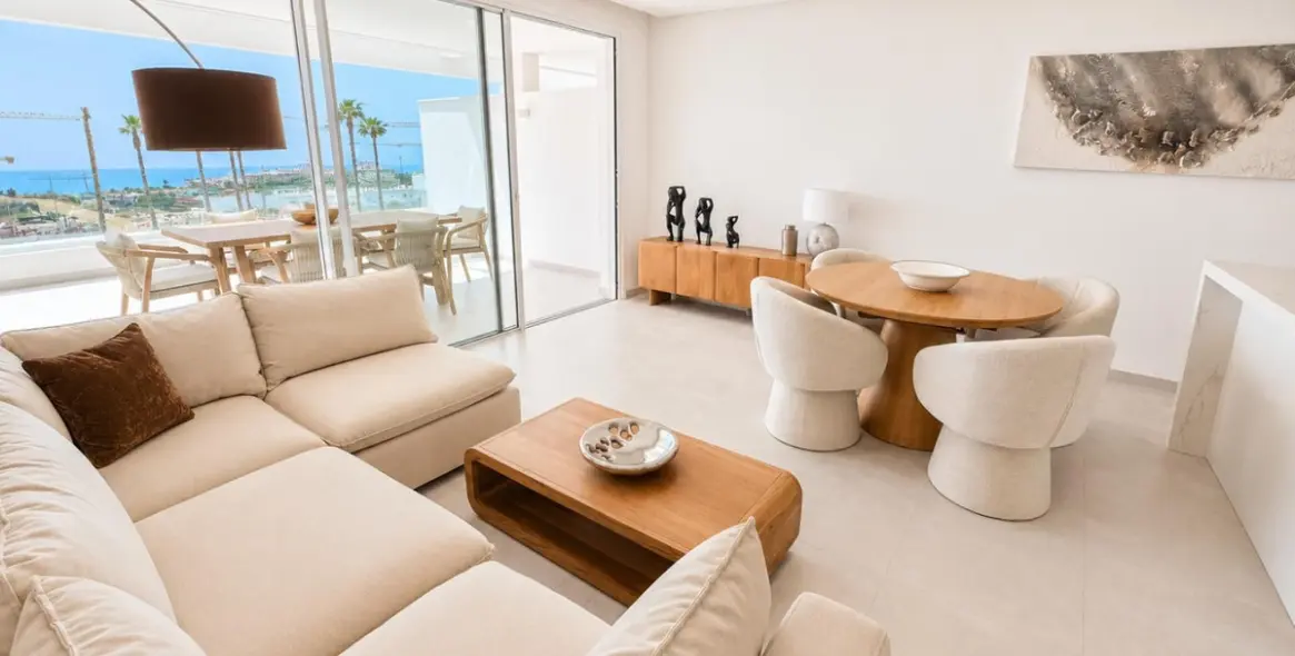 Venta de apartamento en planta media en La Cala de Mijas 6