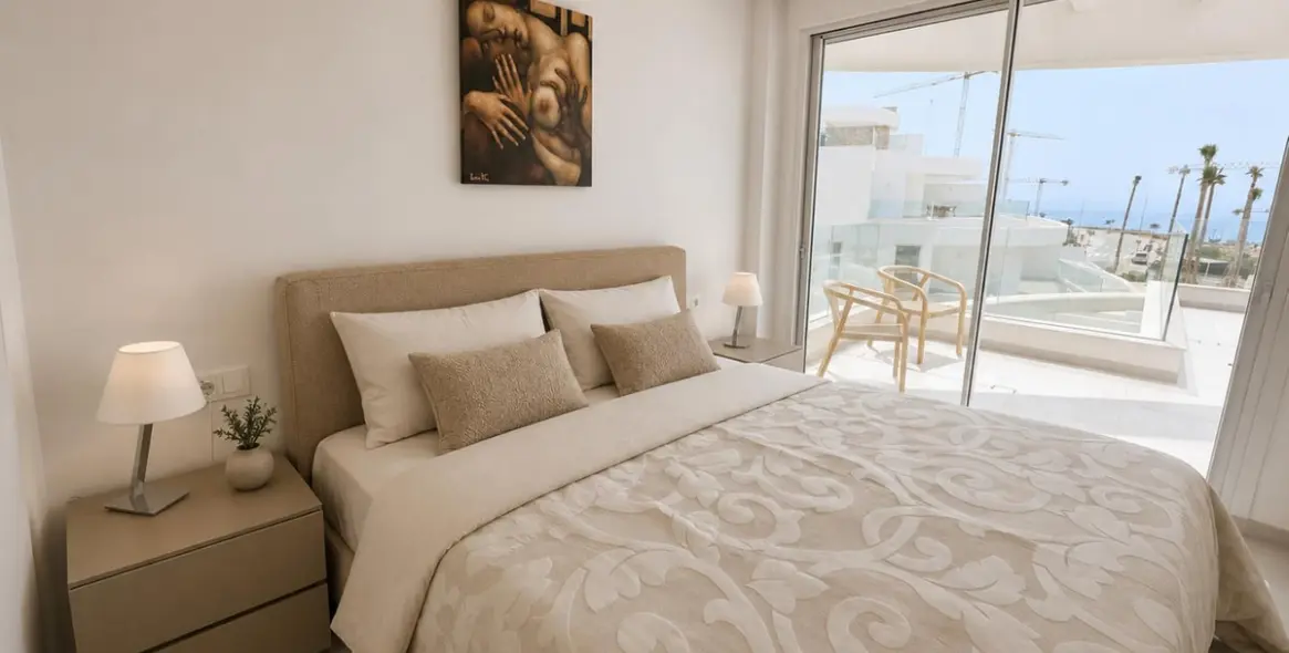 Venta de apartamento en planta media en La Cala de Mijas 13