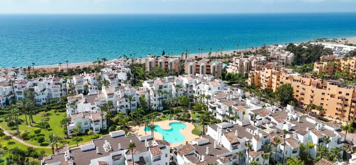 Venta de apartamento en planta baja en Costalita 2