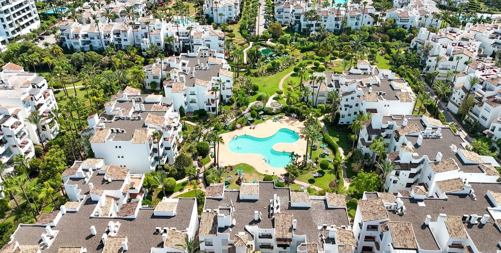 Продажа апартаментов на первом этаже в Costalita 45