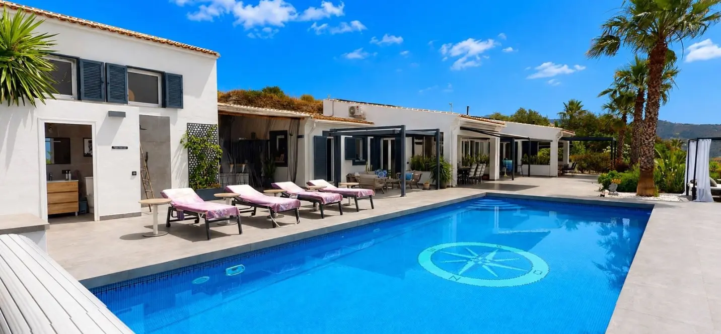 Venta de villa independiente en Algarrobo 0