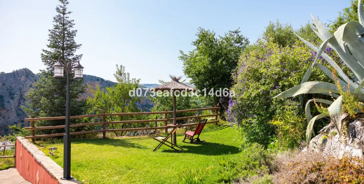 Venta de otros en Montejaque 12