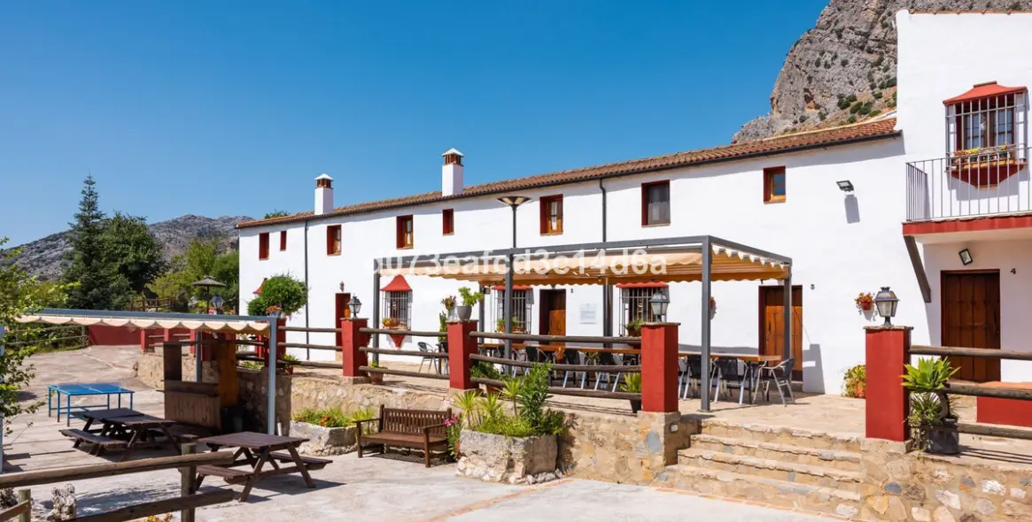Venta de otros en Montejaque 40