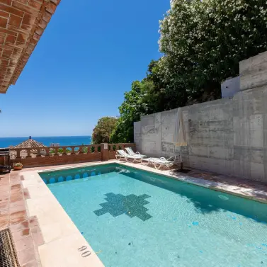Venta de villa independiente en Riviera del Sol