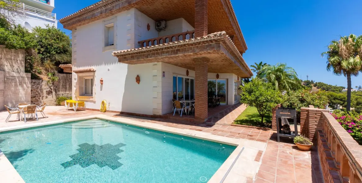 Venta de villa independiente en Riviera del Sol 6