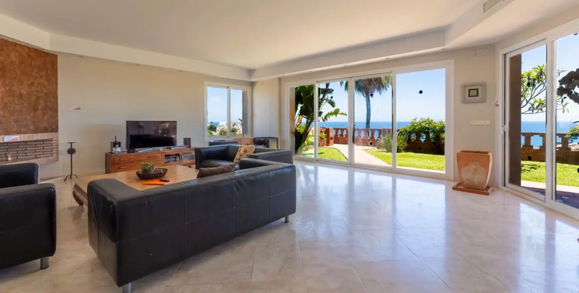 Venta de villa independiente en Riviera del Sol 8