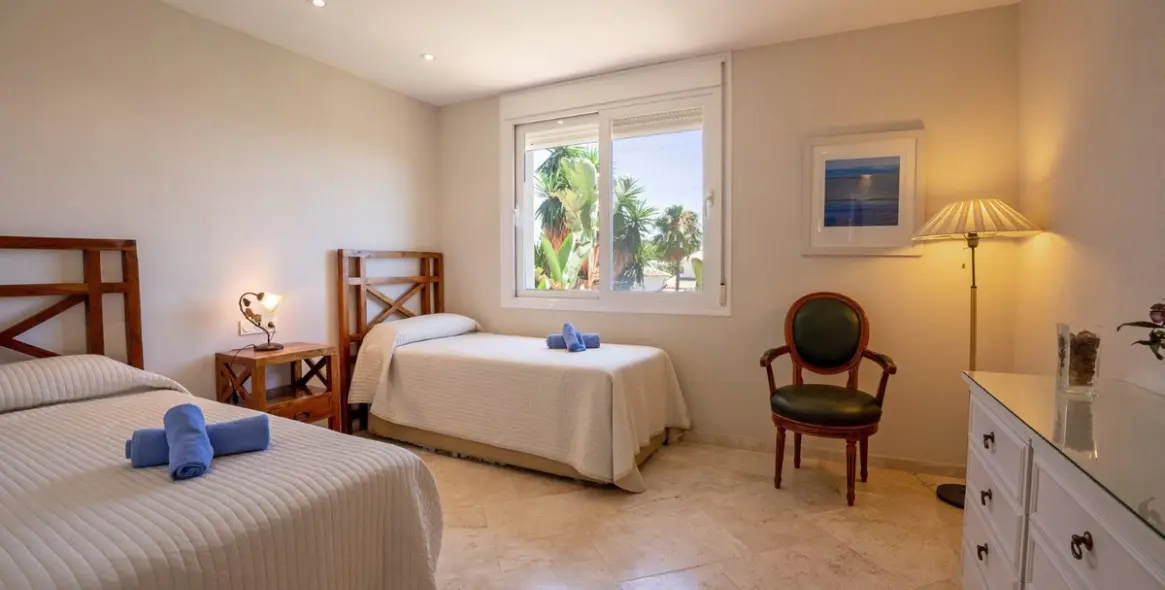 Venta de villa independiente en Riviera del Sol 10