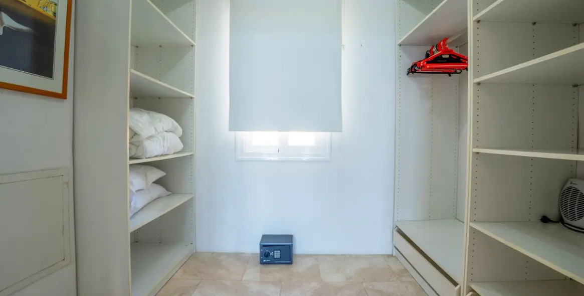 Venta de villa independiente en Riviera del Sol 16