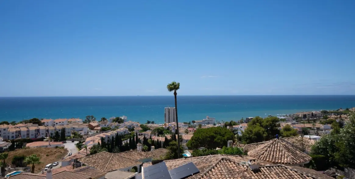 Venta de villa independiente en Riviera del Sol 20