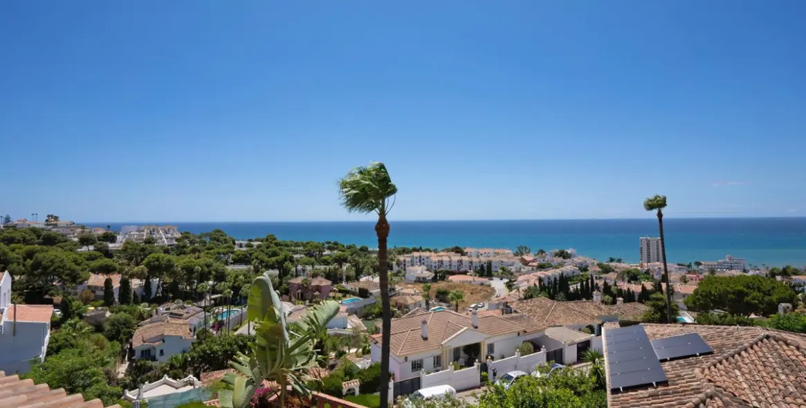 Venta de villa independiente en Riviera del Sol 21
