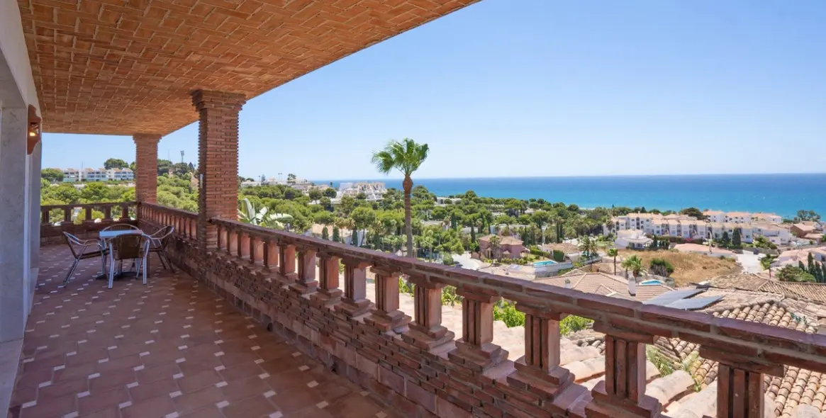Venta de villa independiente en Riviera del Sol 22