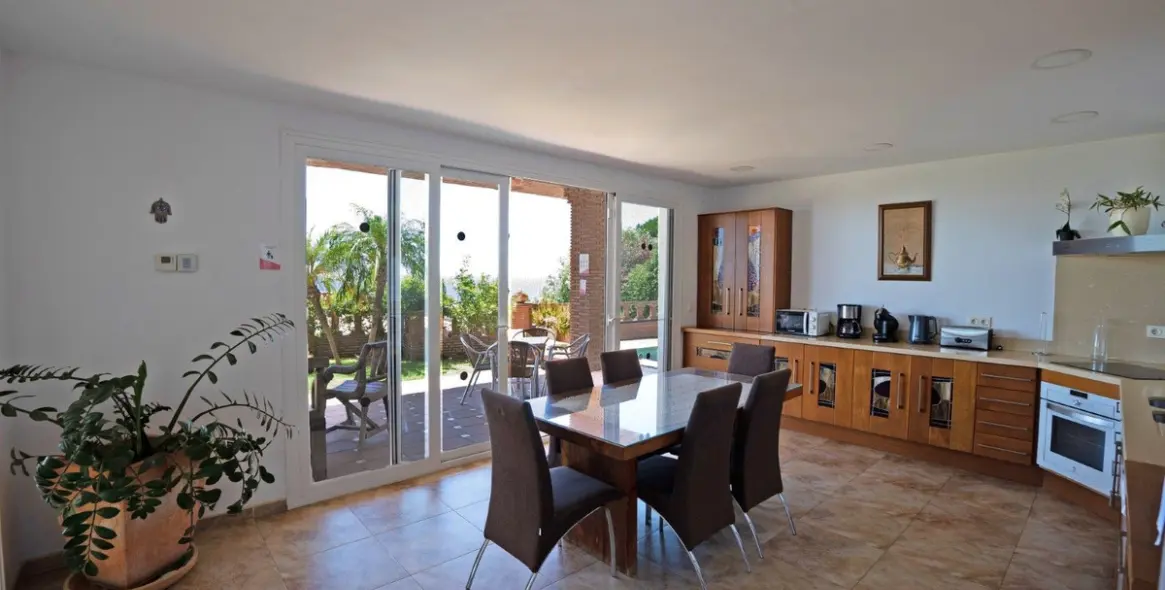 Venta de villa independiente en Riviera del Sol 30