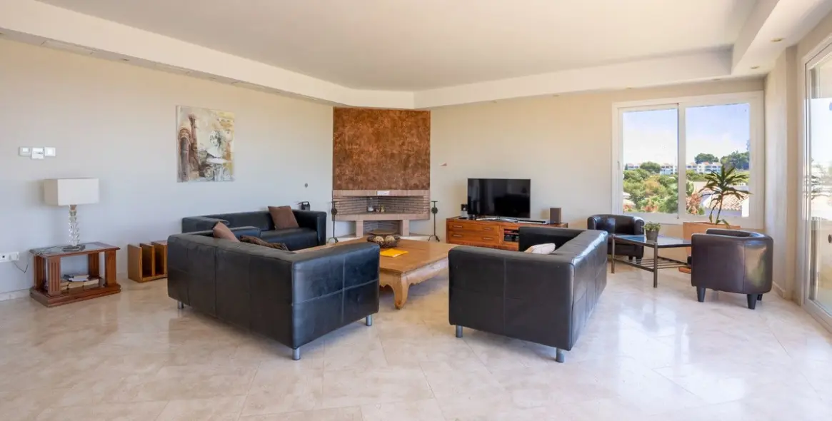 Venta de villa independiente en Riviera del Sol 36