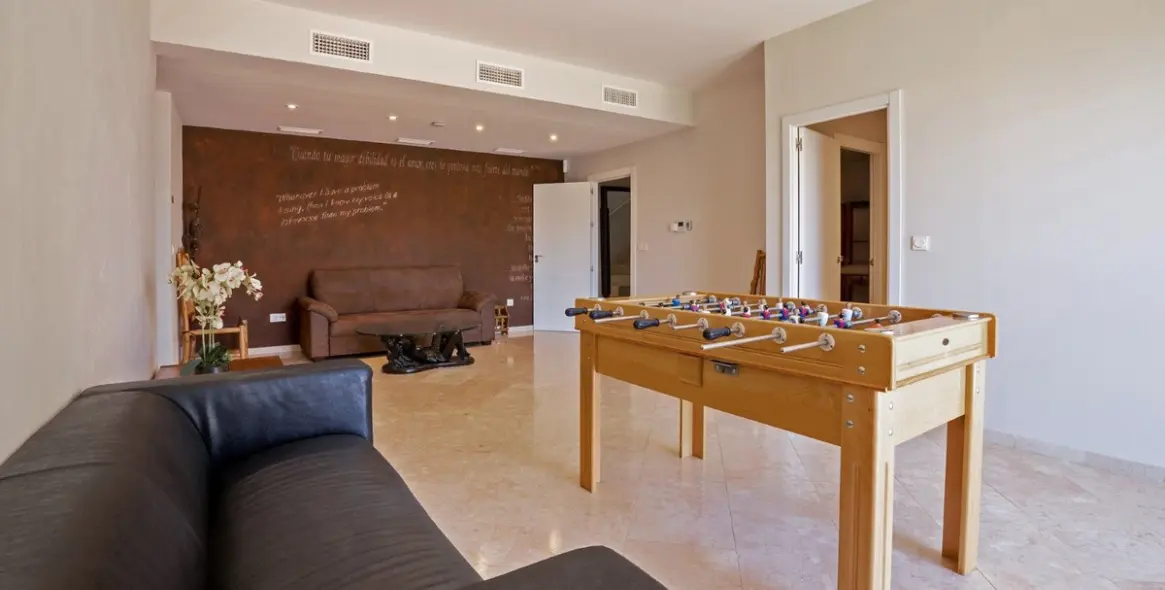 Venta de villa independiente en Riviera del Sol 40