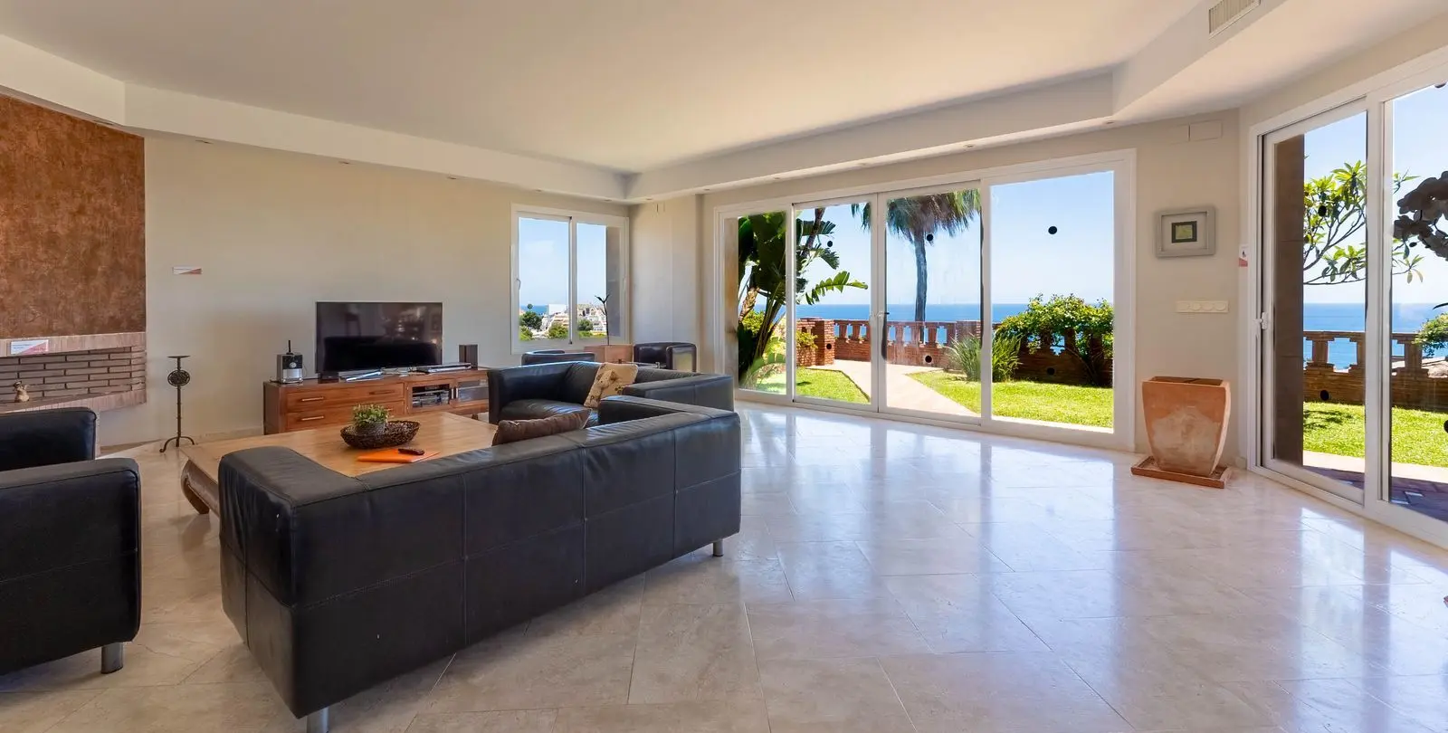 Продажа  отдельно стоящей виллы в Riviera del Sol 8