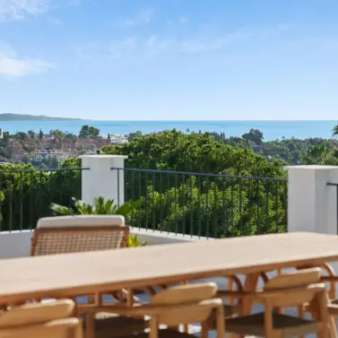 Venta de villa independiente en Nueva Andalucía