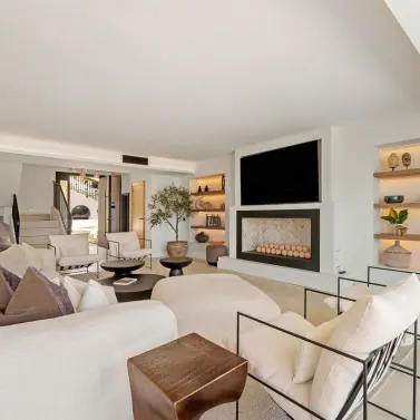 Venta de villa independiente en Nueva Andalucía